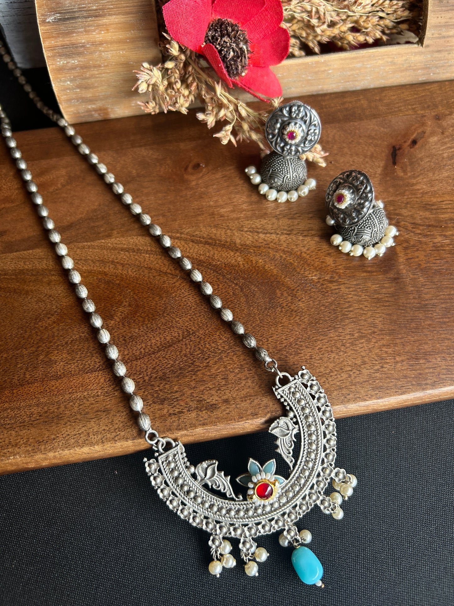Antique Silver Crescent Necklace Set@Auxerra