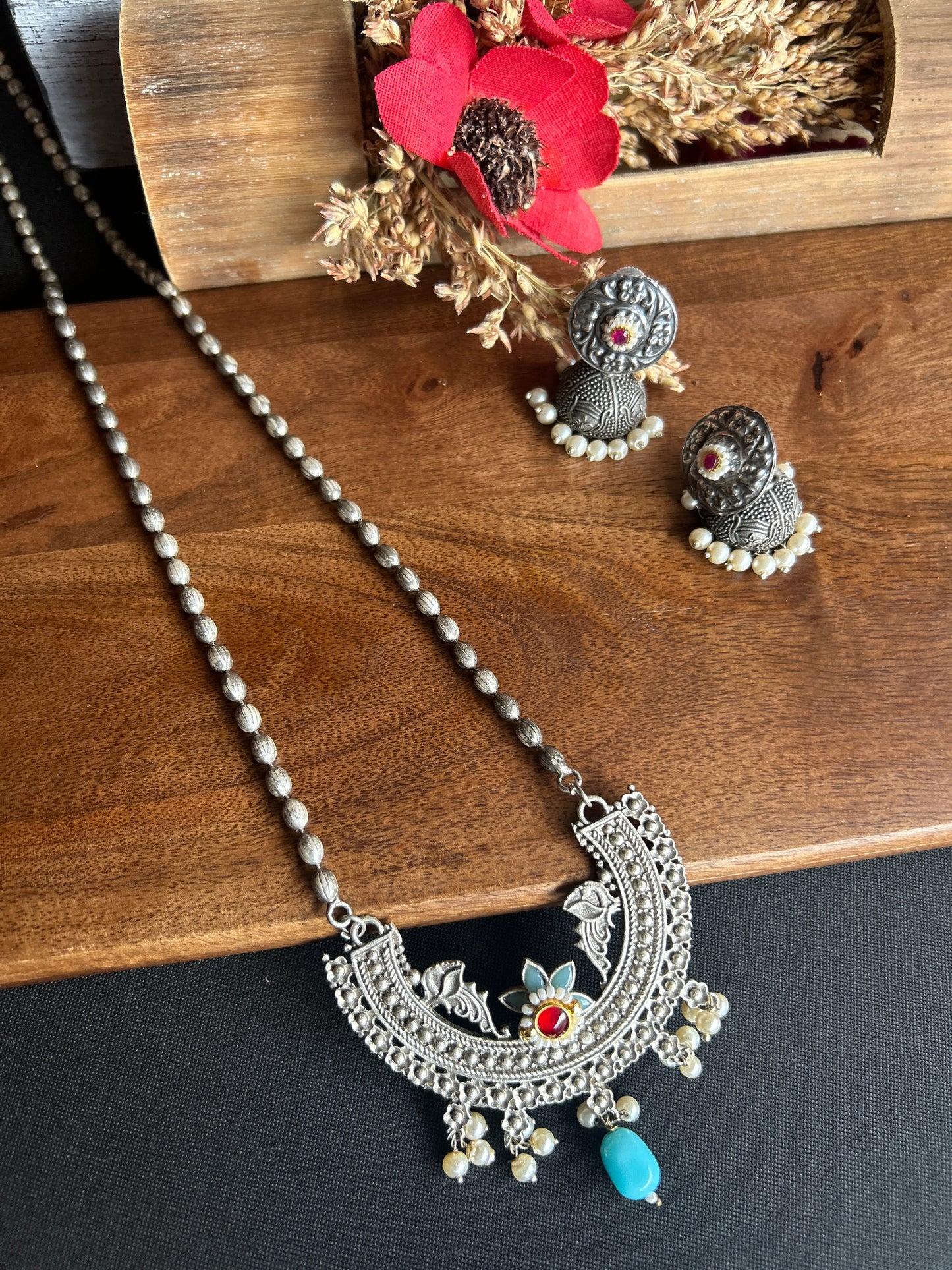 Antique Silver Crescent Necklace Set@Auxerra