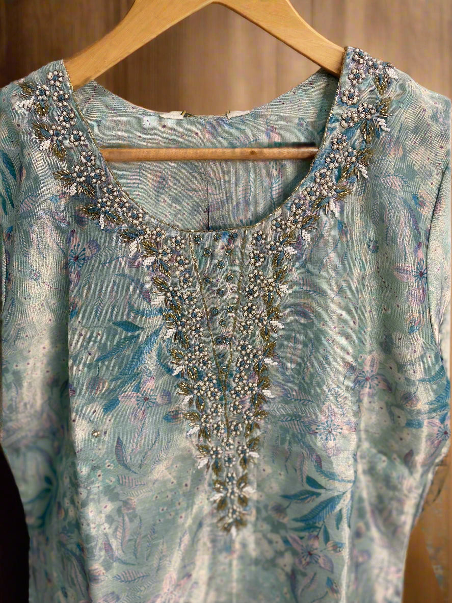 Three-Piece Aqua Floral Dress@Auxerra