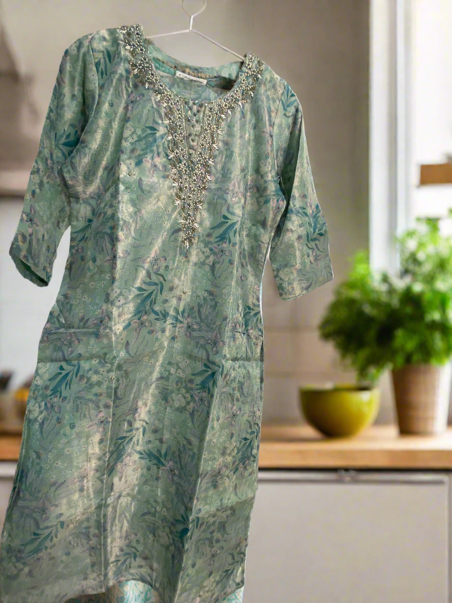 Three-Piece Aqua Floral Dress@Auxerra