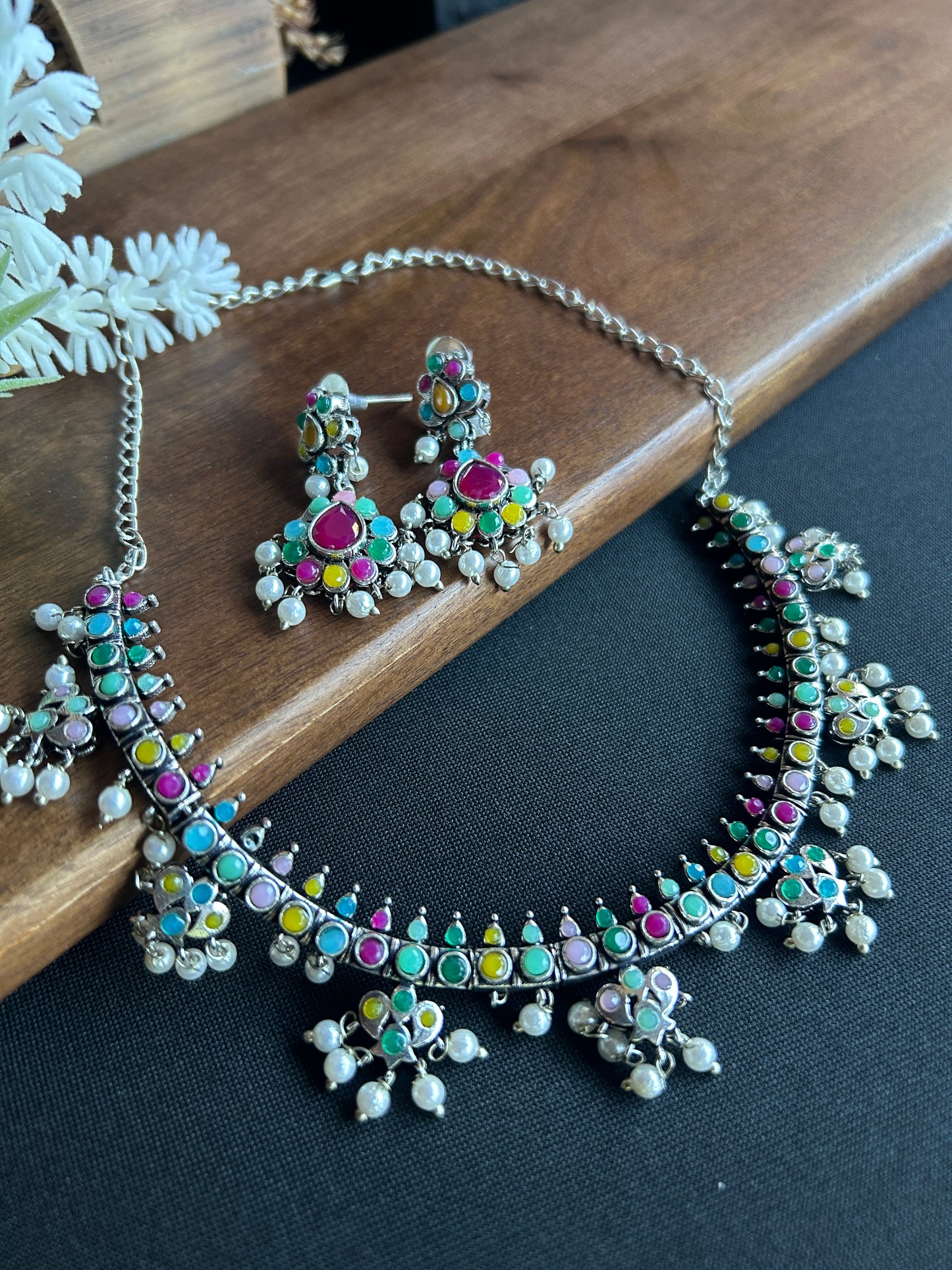 Multicolor Kundan Choker Necklace Set@Auxerra