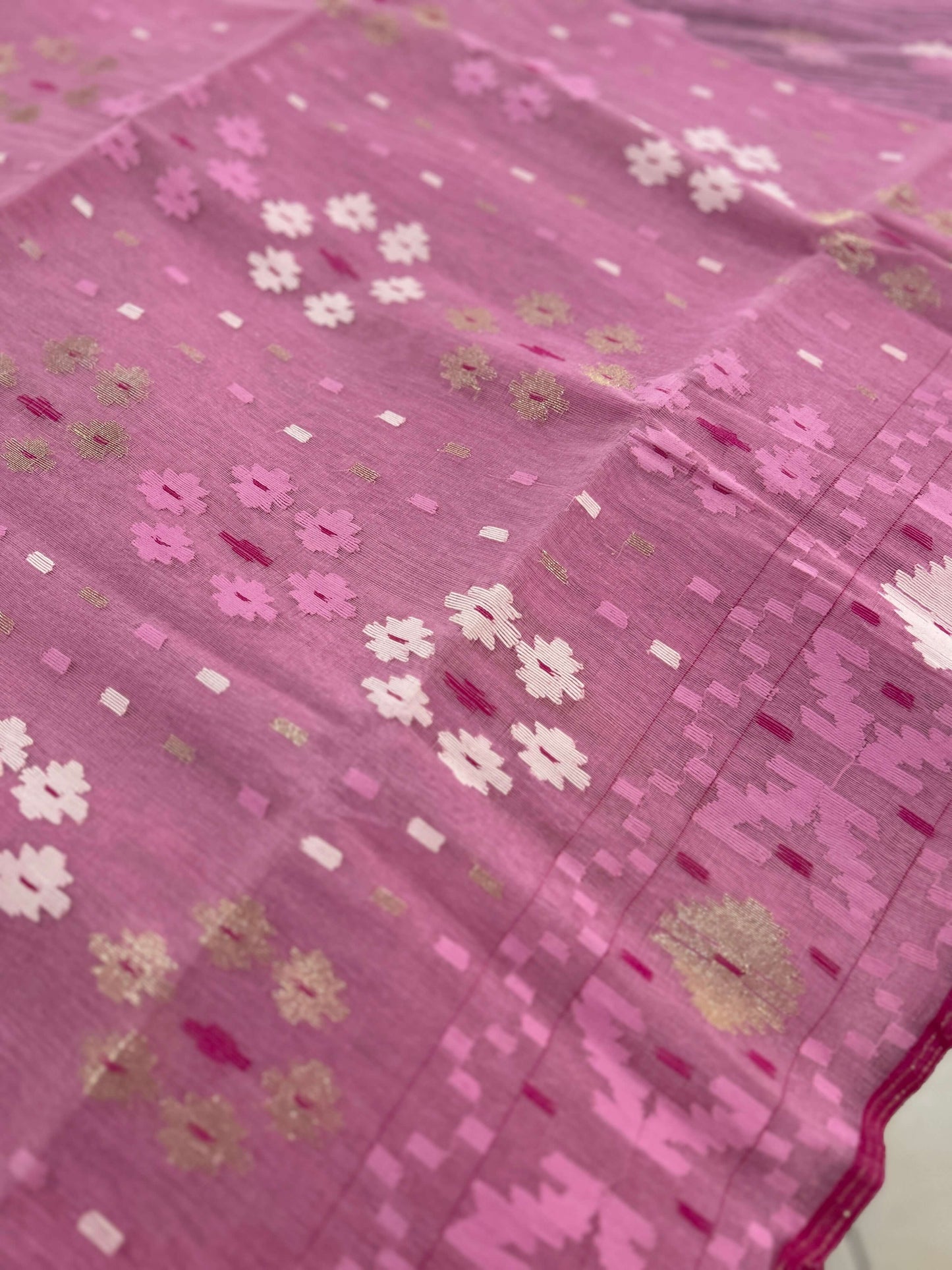 Blush Pink Handwoven Dhakai Jamdani@Auxerra