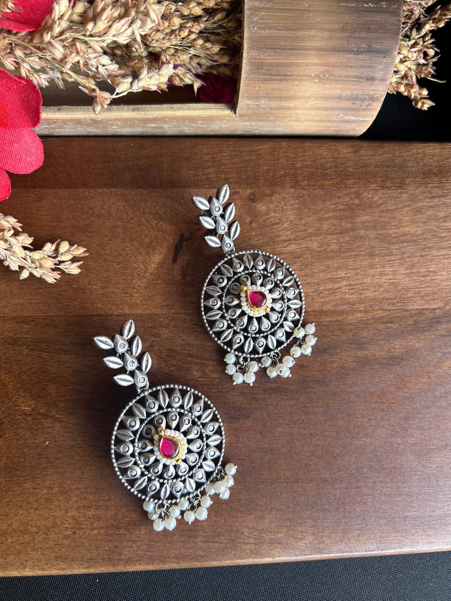 Vintage Silver-Toned Floral Necklace Set@Auxerra
