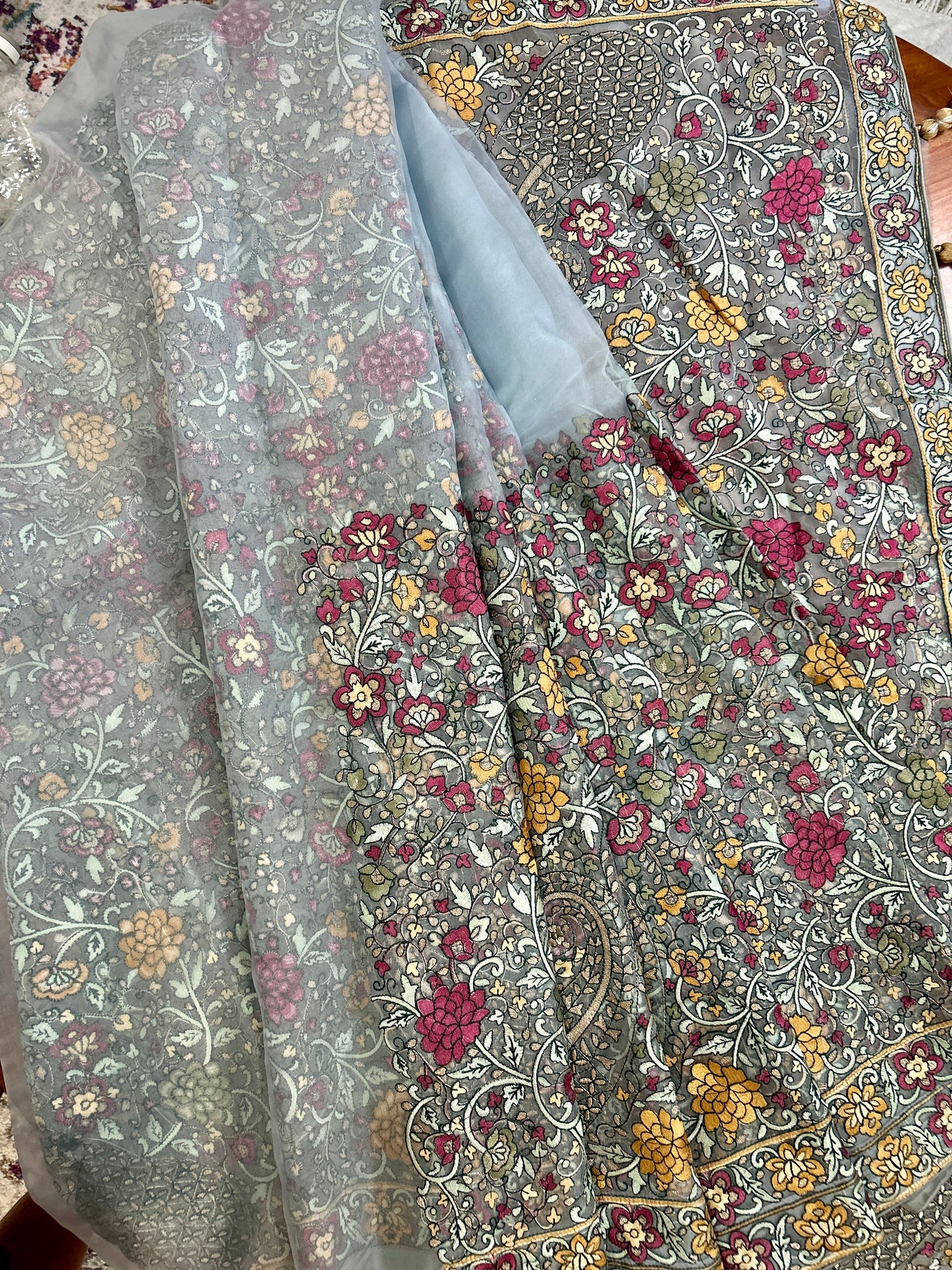 Elegant Grey & Multicolor Sapura Muslin Saree@Auxerra