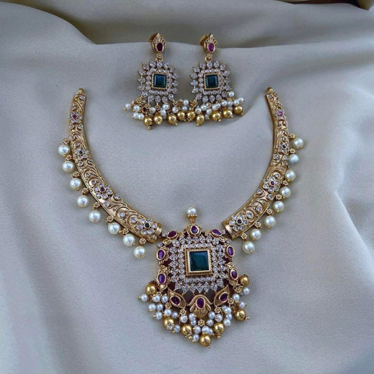 Royal Emerald Pearl Kundan Necklace Set